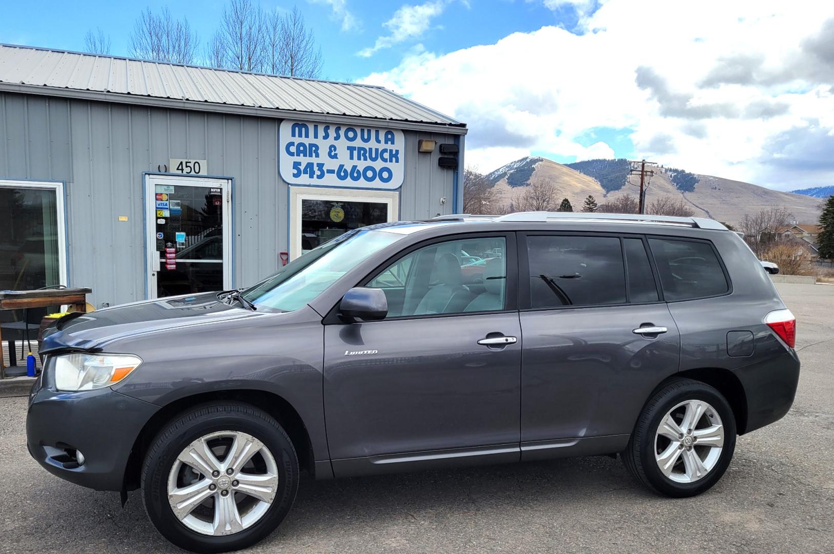 2010 Charcoal /Tan Toyota Highlander Limted (5TDDK3EH9AS) with an 3.5L v6 engine, 5 Speed Automatic transmission, located at 450 N Russell, Missoula, MT, 59801, (406) 543-6600, 46.874496, -114.017433 - One Owner. 3.5L V6 Engine. Four Wheel Drive. Automatic. Heated leather Seats. Power Seats. 3rd Row Seating. Power Sunroof. Rear Entertainment. Navigation. Bluetooth. Air. Cruise. Tilt. Power Windows and Locks. Backup Camera. - Photo#0